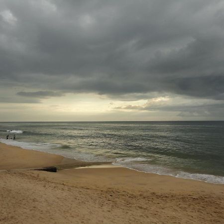 Coral Breeze Colombo Hotel Kültér fotó